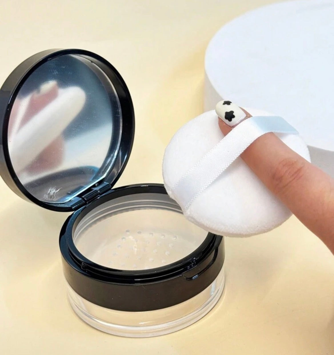Mini Refillable Powder Containers